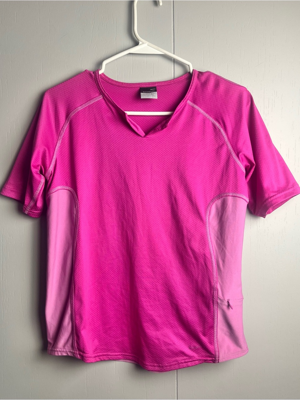 Nike Sphere Dry Pink Athletic Top, Zip Side Picket. Size small